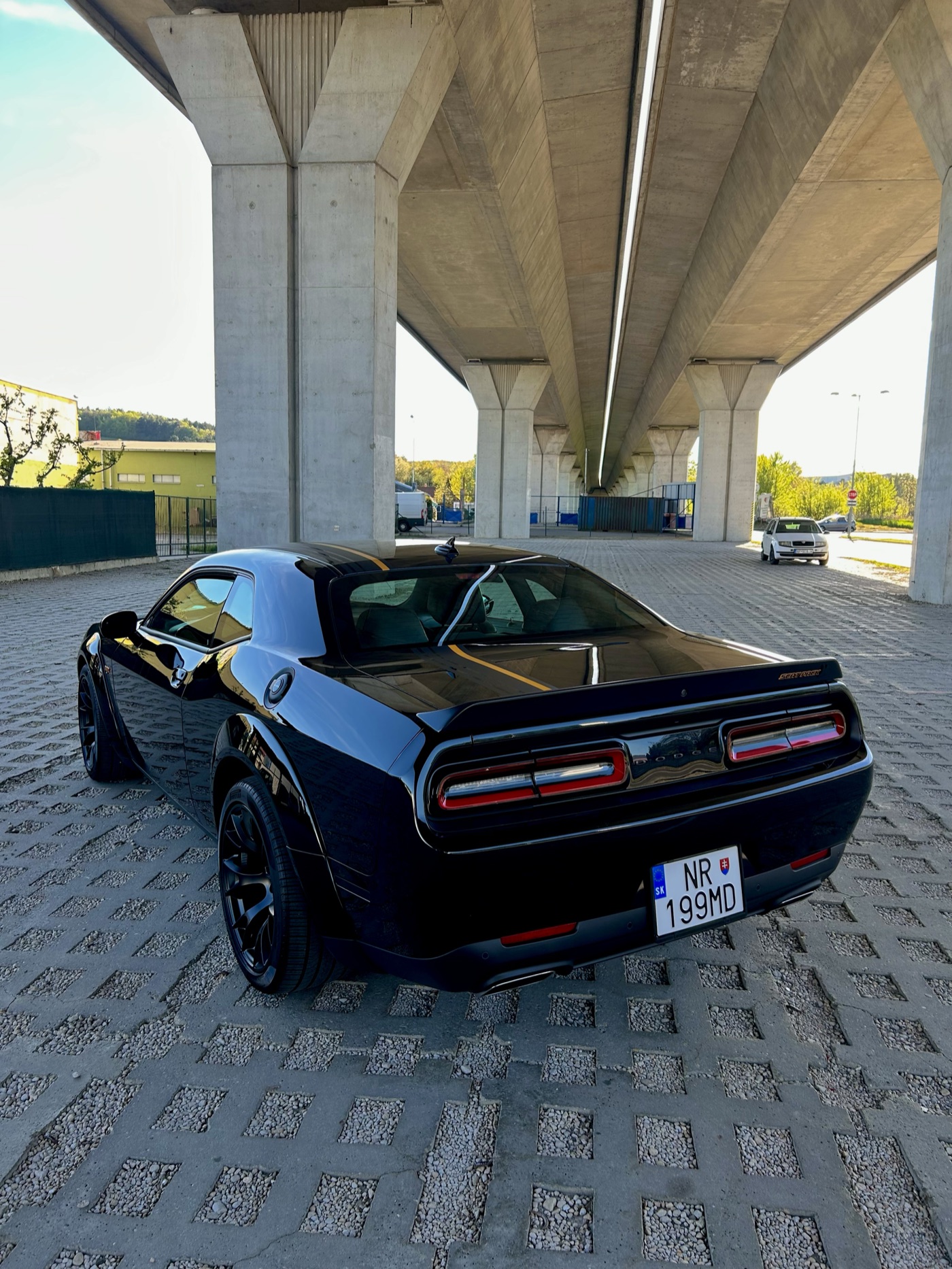 Dodge Challenger R/T Scat Pack Widebody na prenájom — Nitra 4